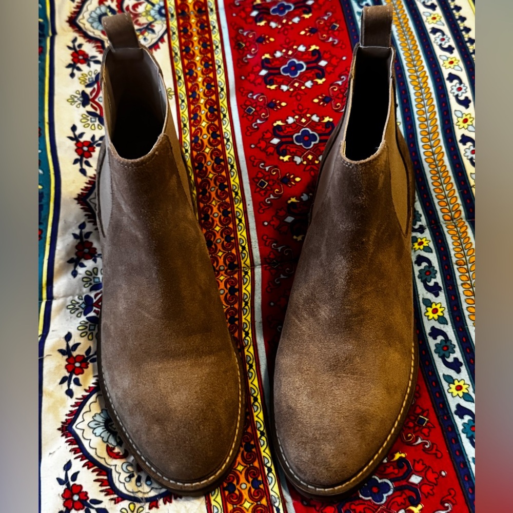 Steve Madden Boots size 9